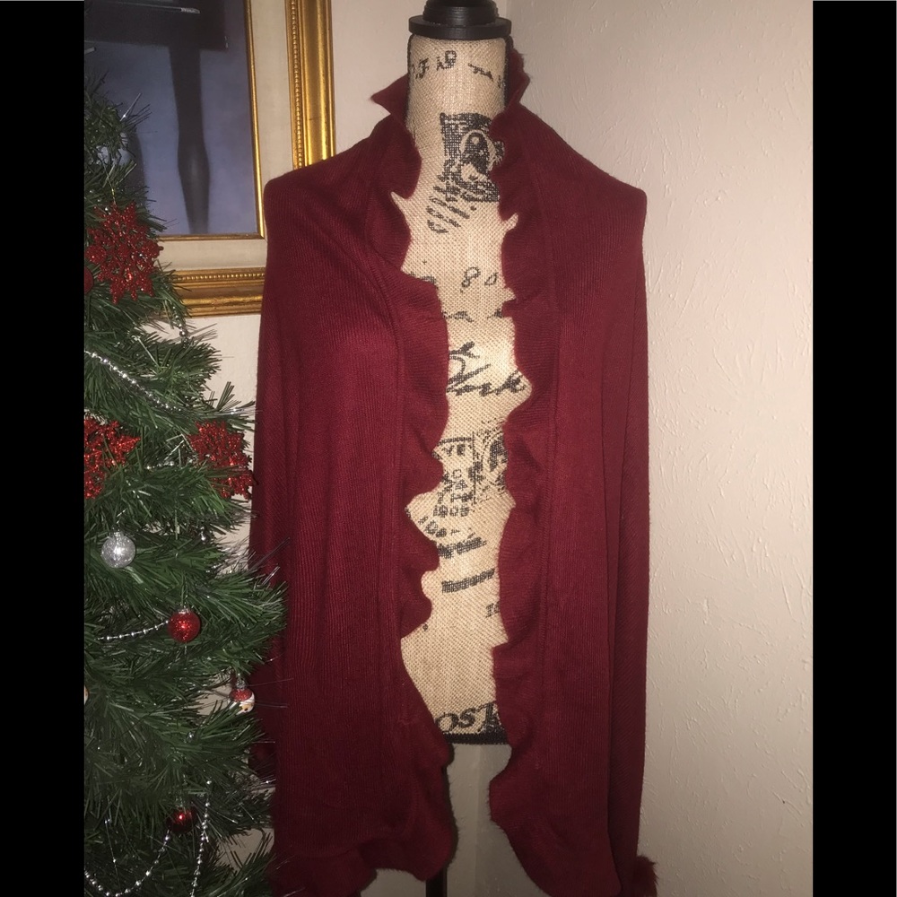 🧣Crimson/ Burgundy Ruffle wrap with fur Pom Poms